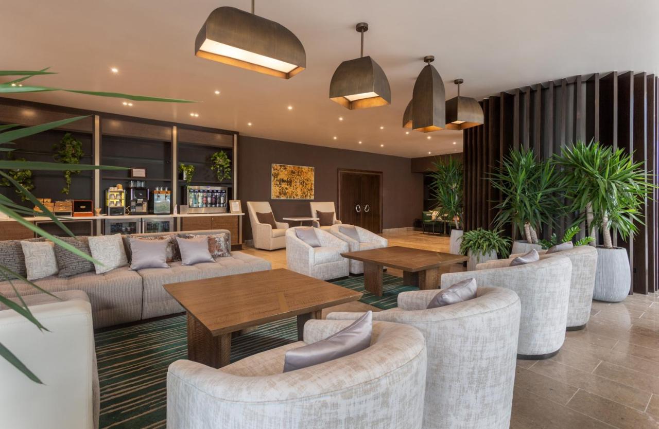 فندق جي دبليو ماريوت بنما مدينة باناما المظهر الخارجي الصورة The lounge at the airport
