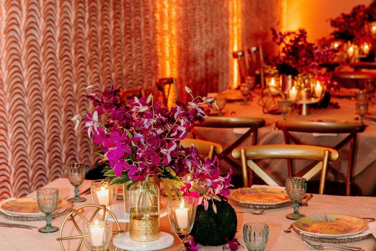 فندق جي دبليو ماريوت بنما مدينة باناما المظهر الخارجي الصورة A table set for a formal dinner
