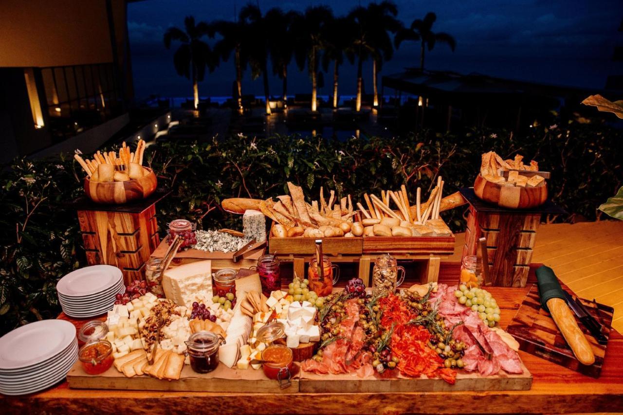 فندق جي دبليو ماريوت بنما مدينة باناما المظهر الخارجي الصورة A cheese and cold cuts display
